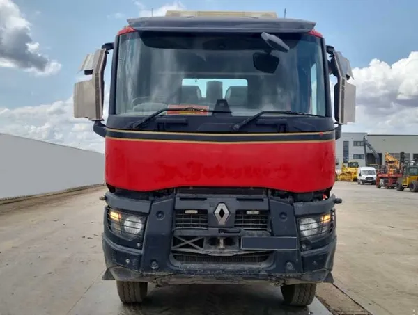 Самоскиди Renault